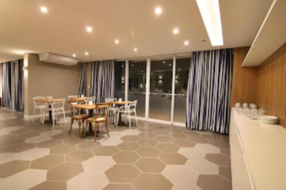 ホテル Flat Edificio Royale 305 カボ・フリオ 0*,